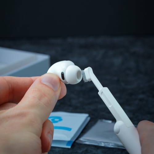 Image of Comply Multi-Purpose Earbud Cleaning Kit