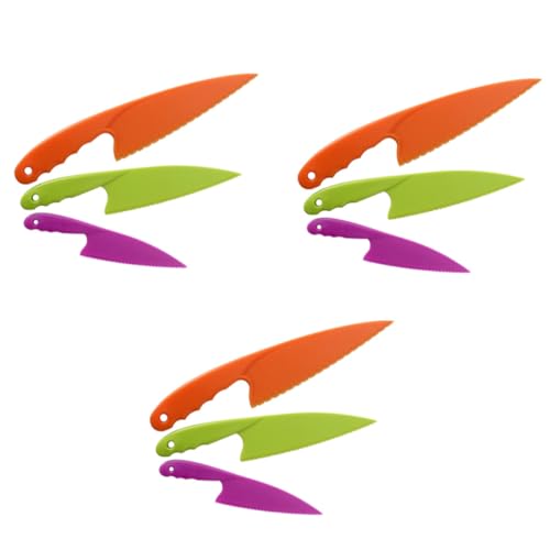 BEBEMOKO 3 Sets Plastic Fruit and Cake Cutting Tool for Easy to Clean Random Color Kitchen Accessories for Slicing Cake Bread and Fruit Random Color