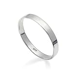 925 solid Sterling Silver 3mm flat band rings Available in 20 different sizes G-Z Average metal weight 2.5 grams depending on size The rings are manufactured from solid 925 sterling silver not plated