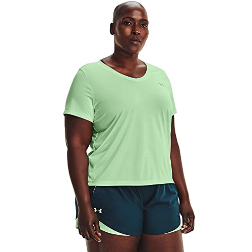 Image of Under Armour Women's Threadborne Train Twist V-Neck Top