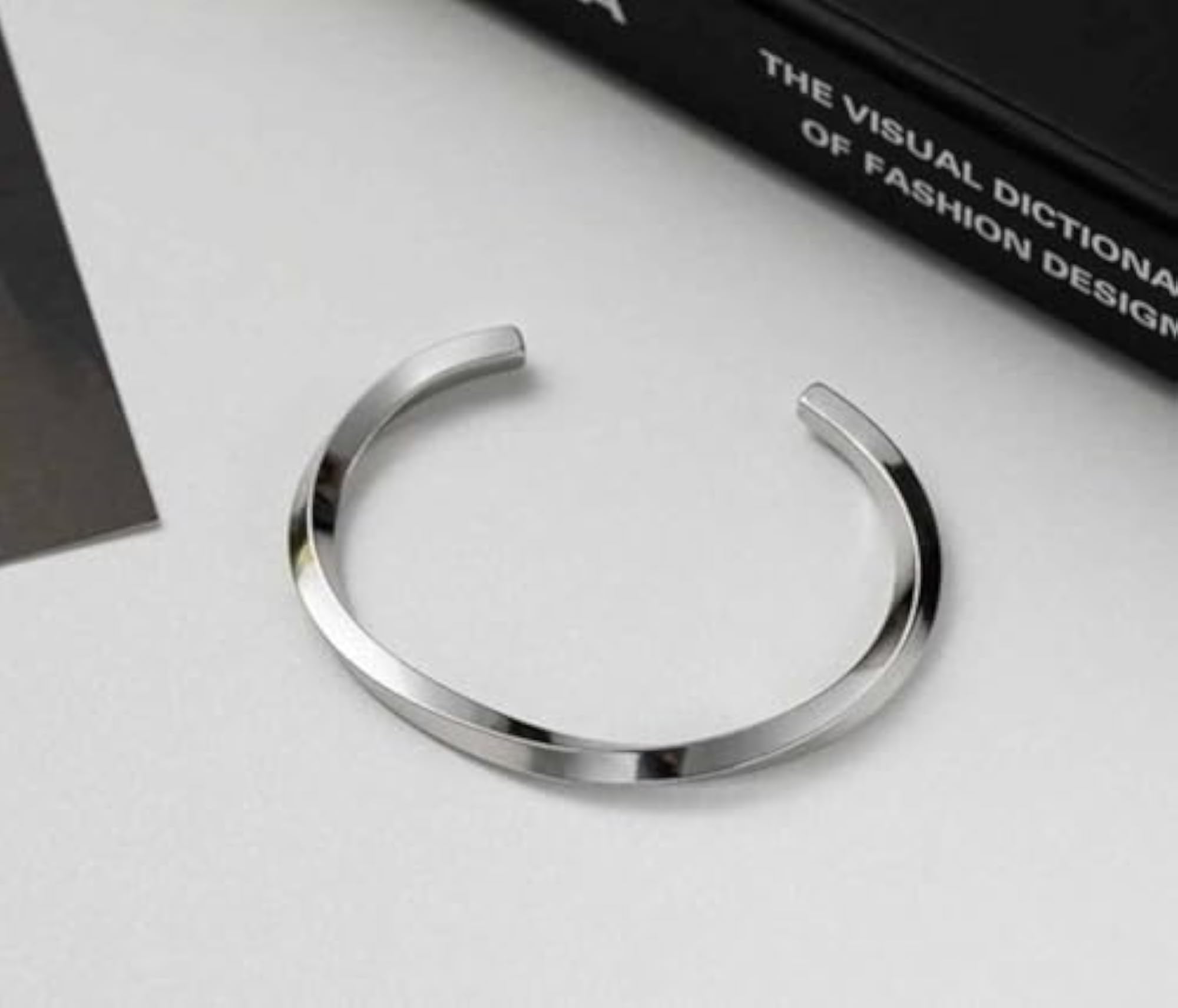 Men's Exclusive Silver Plated Stainless Steel Plain Hand Bracelet
