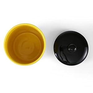 Charlie Brown Snack Time! Dog Treat Jar | 10 x 5 Charlie Brown Snack Time Ceramic Dog Treat Jar with Lid, Dishwasher Safe Peanuts Yellow Dog Food Storage Cylinder,FF17836