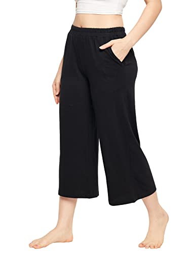 Image of Clovia Women's Regular Fit Mid Rise Capri
