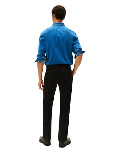 Image of Tommy Hilfiger Men's Stretch Cotton Chino Pants in Custom Fit