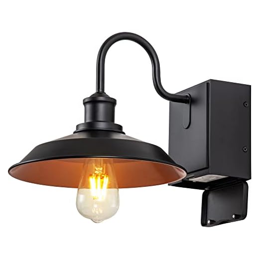 OUPAVOCS Outdoor Lights Fixture with GFCI Outlet, Black Porch Light, Waterproof Exterior Barn Wall Lights Fixture, Industrial Farmhouse Wall Sconce Wall Mount, Outside Lights for House,Patio Garage