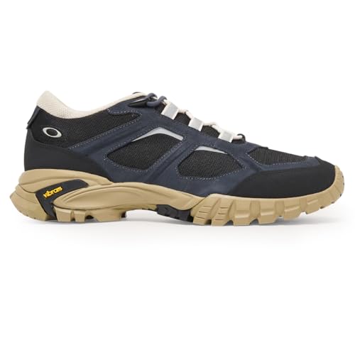 Image of Oakley Men's Sierra Terrain Sneakers