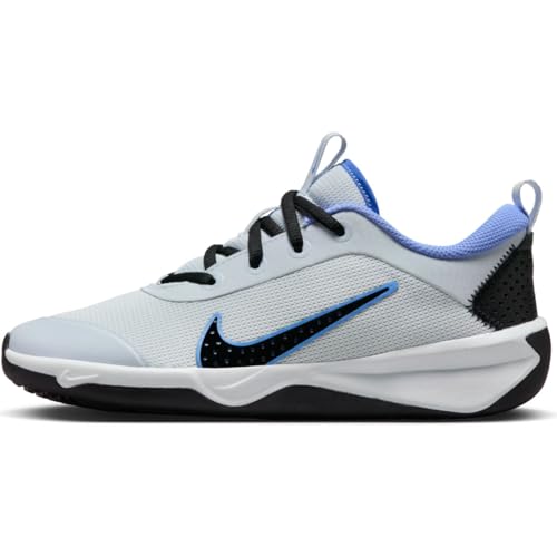 Nike Omni Multi-Court Hallenschuh für ältere Kinder Schuh, Football Grey/Royal Pulse-Black, 36.5 EU