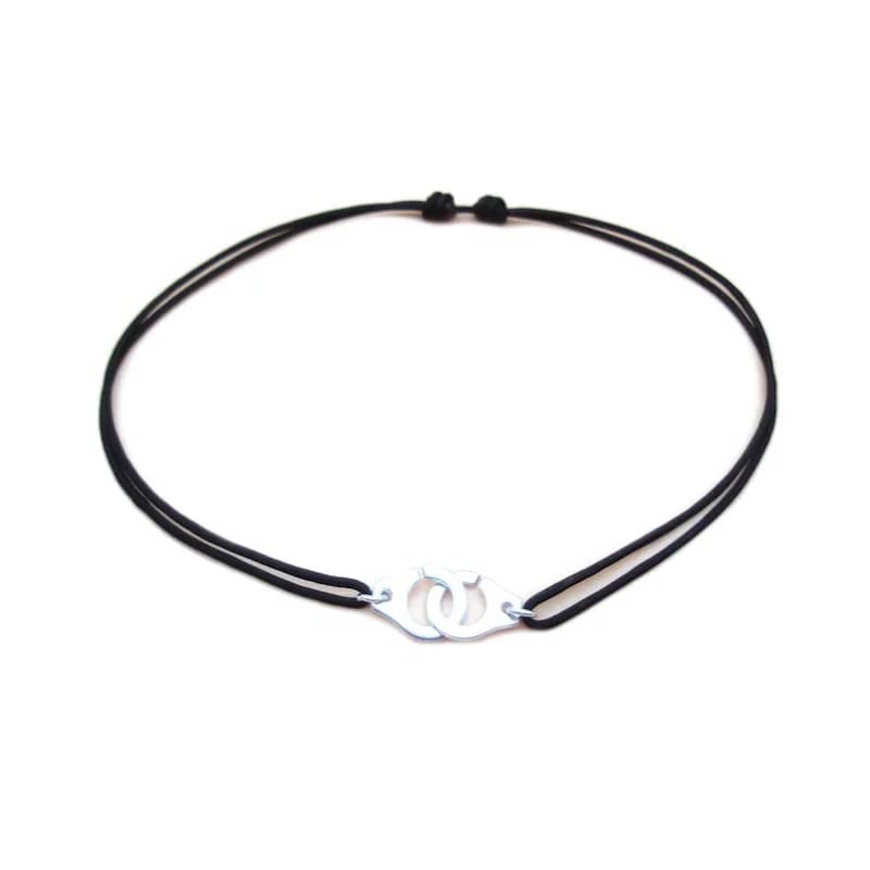 Collier Ras le Cou Menotte sur Cordon - Fil en nylon - Acier inoxydable argent - femme ou homme enfant - 17 couleurs de fil - bijou fait main