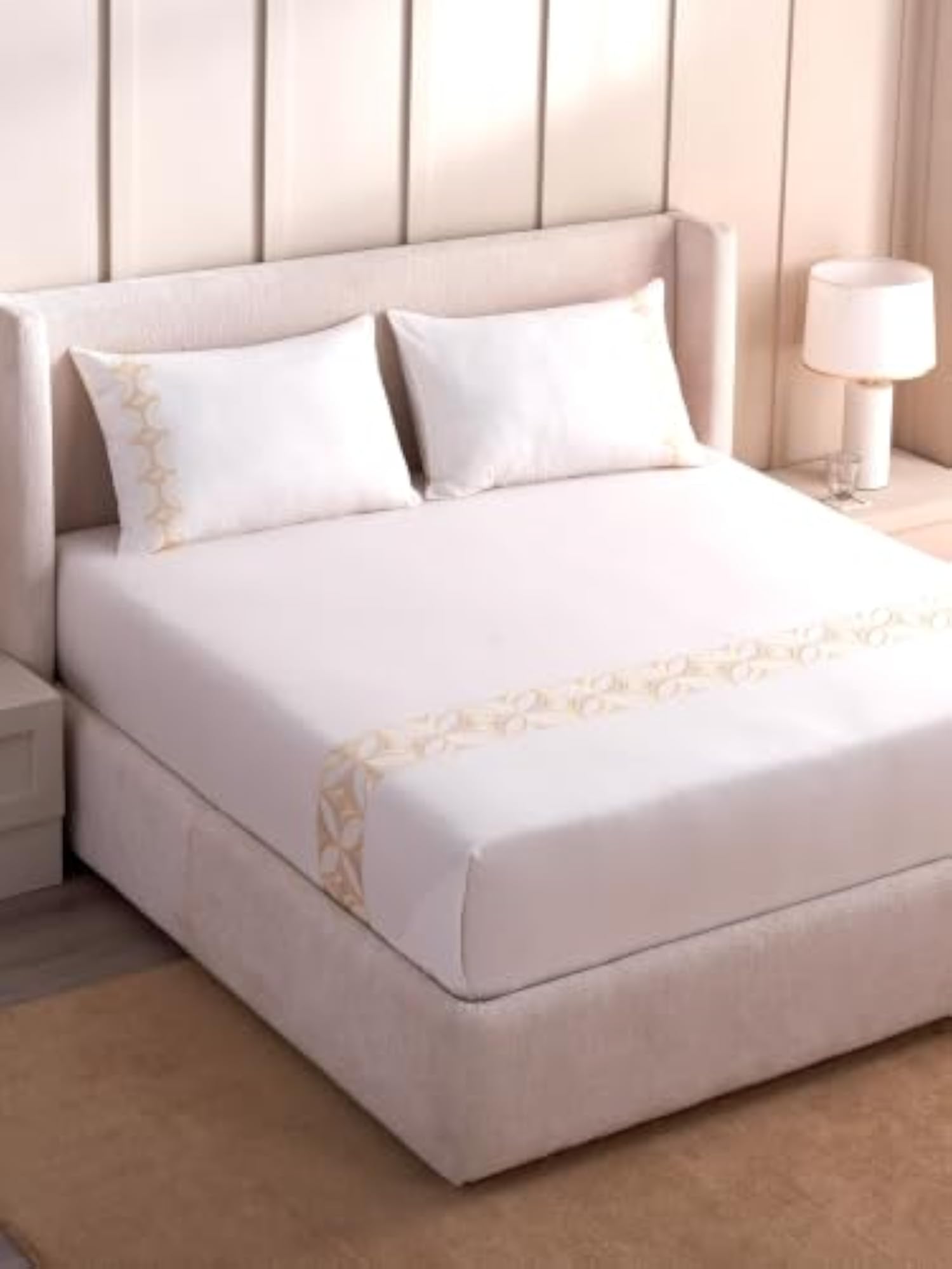 D'Decor Embroidered 100% Cotton King Size Bedsheet Set
