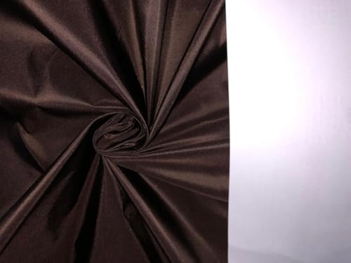 Tissu taffetas en soie marron 32 momme : finis les tissus fins sans tenue pour vos patrons