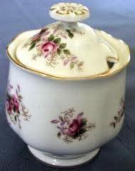ROYAL ALBERT LAVENDER ROSE PRESERVE/MARMALADE JAR - NEW
