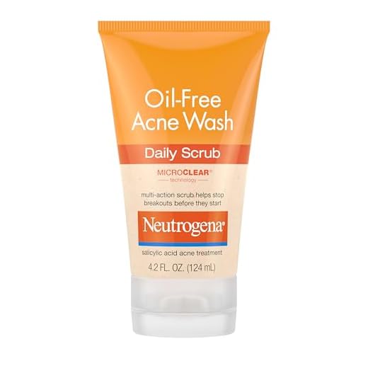 Neutrogena Oil-Free Acne Face Scrub, 2% Salicylic Acid Acne Treatment Medicine, Daily Face Wash to help Prevent Breakouts, Oil Free Exfoliating Facial Cleanser for Acne-Prone Skin, 4.2 fl. oz