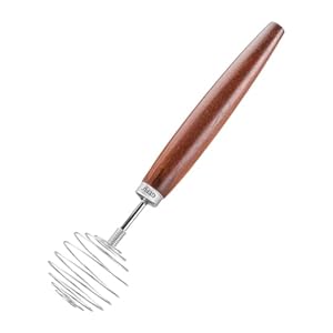 GEFU Dänischer Quirlbesen NEDO, Edelstahl Spirale mit Walnussholzgriff, ideal für Dressings, Saucen & Rührei, Quirler für die Küche mit Griff aus Holz