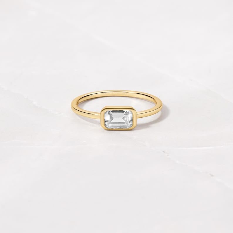 Baguette Moissanite Ring, Rectangle Bezel Set Ring, Bezel Set Engagement Rings, Emerald Cut RIng, Gift for Her, Dainty Rings, Minimalist Ring - GJH0604