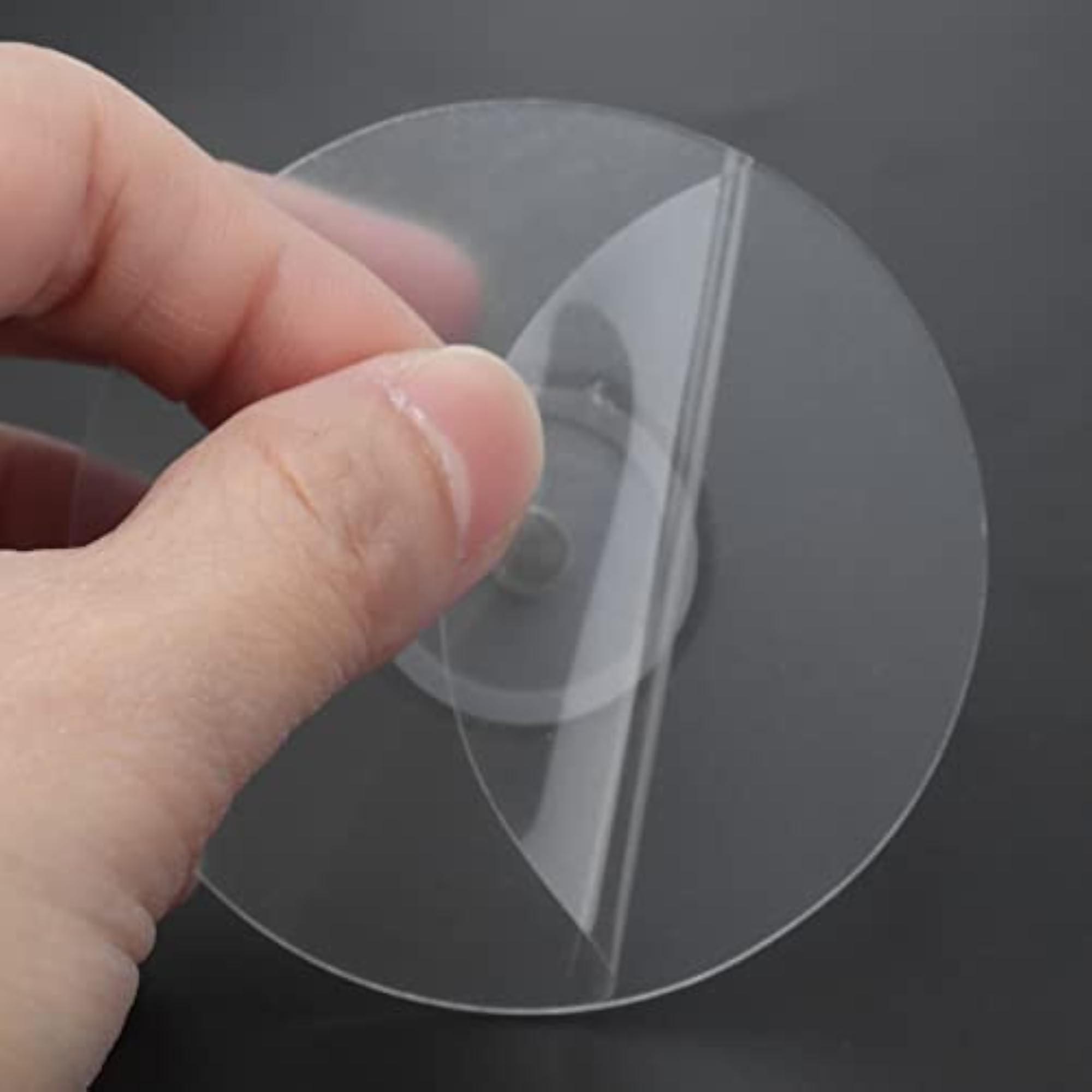 Strong Adhesive Universal Disk for Flat Surfaces