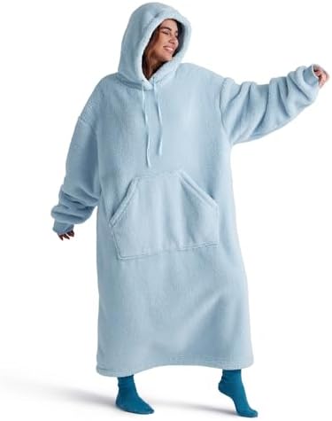 BEDSURE Hoodie Decke mit Ärmeln - Hellblau 129x75cm, Kuscheldecke, Geschenk | Tragbare Decke zum Anziehen Erwachsene, Kuschelpullover, Flauschig, Warm & Kuschelig, Geschenkidee für