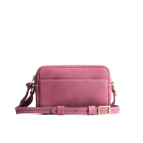 Portland Leather Goods Bolso pequeño para cámara de mujer, hecho a mano con las mejores pieles de grano completo, Foxglove