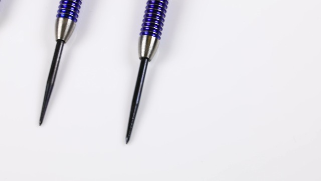 Amazon.com : WINMAU Wildcats Steel Tip Darts Set - 90% Tungsten