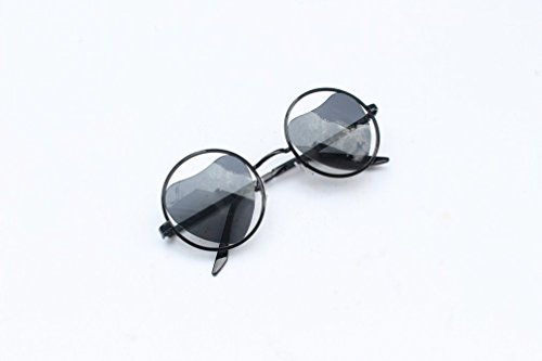 Lunettes YL sable noir gris idéales pour vos journées de détente à la plage