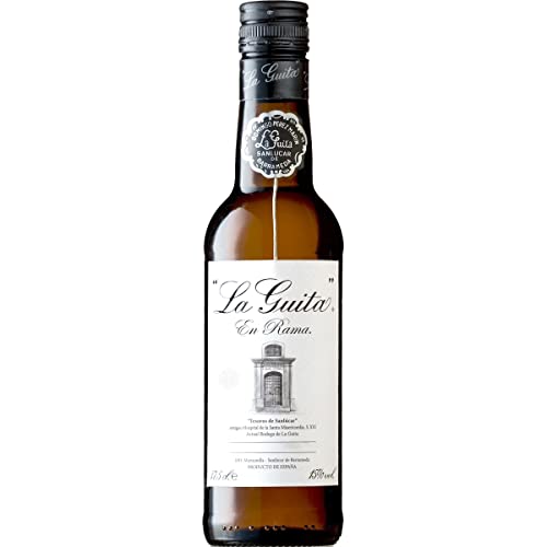 LA GUITA Chamomile on branch DO Manzanilla de Sanlúcar de Barrame...