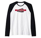 leichter, klassischer Schnitt, doppelt genähte Ärmel und Saumabschluss