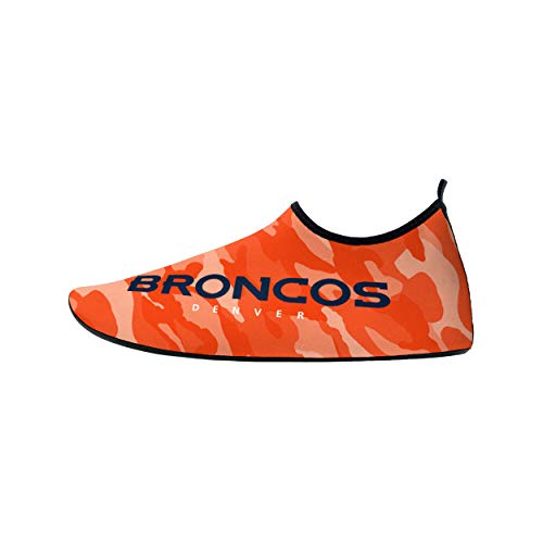 Image of FOCO Men's NCAA & NFL Team Camo Water Shoe