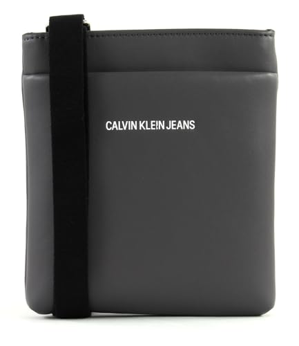 Sacoche plate Calvin Klein Smooth Essential Micro motif fines rayures grises