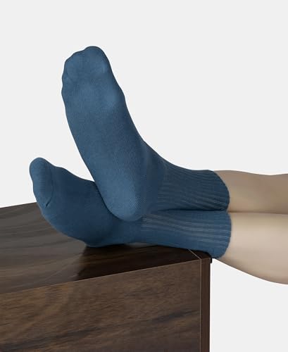 Image of Jockey 7035 Men's Compact Cotton Terry Crew Length Socks With Stay Fresh Treatment