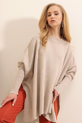 Image of Women's Crew Neck Batwing Sleeve Split Hem Oversized Knit Poncho Sweater