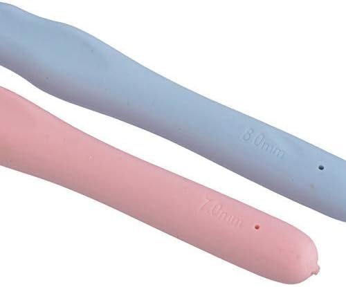 2pcs Anti Slip Crochet Hooks Set - Ergonomic Handles for Extreme Comfort. Perfect for Arthritic Hands- Smooth Needles for Superior Results and to use with All Patterns and Yarns.(7-8mm,Random Color)