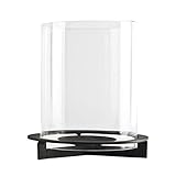 Dieses hübsche Stimmungslicht kommt besonders gut auf einem gedeckten Tisch zur Geltung. Stellen Sie sich eine Verlobungs- oder Hochzeitsfeier mit hübsch arrangierten Tischen vor und auf jedem lässt der Windlichtleuchter sein Licht erstrahlen.