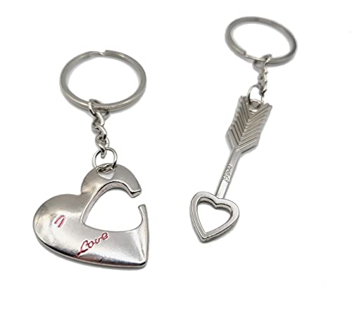 CUSTOMprivé Porte clef double coeur saint valentin pour couple amoureux. Un coeur et une flèche symbole de l'amour et de la passion. Livré dans pochette cadeau velours