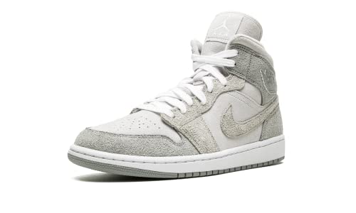 Image of Nike Women's Air Jordan 1 Mid SE Sneaker