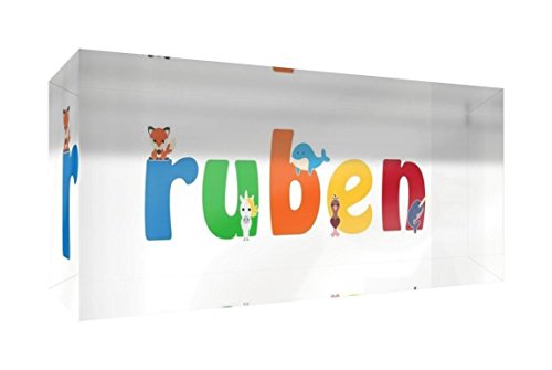 Objet déco en acrylique Ruben pour égayer une étagère de chambre d'enfant