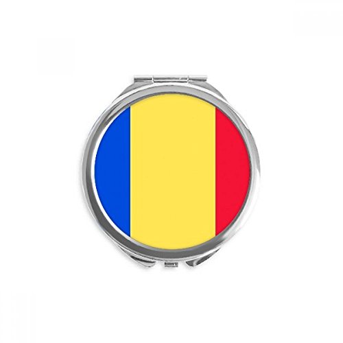 Drapeau roumanie miroir rond maquillage pour retouches rapides en voyage et au bureau