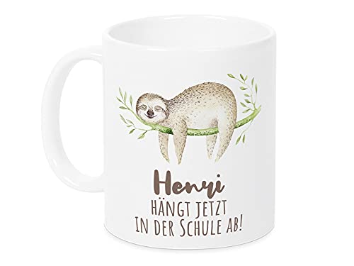 GRAZDesign Tasse Einschulung Junge – Faultier mit Namen - Schultüte Geschenk Kindertasse - Erste Klasse Mitbringsel Namenstasse mit Wunschnamen