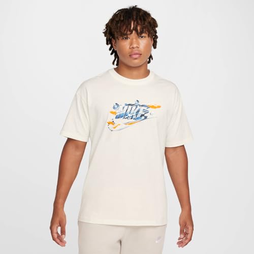 Nike Men's Cloud Graphic T-Shirt2