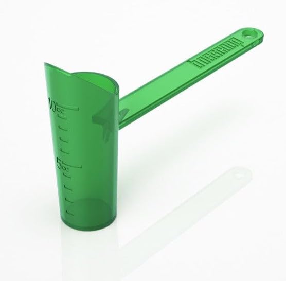 No Spill Water Bottle Scoop for Supplements, Protein Powder, Pre-Workout and More [BPA Free] Green