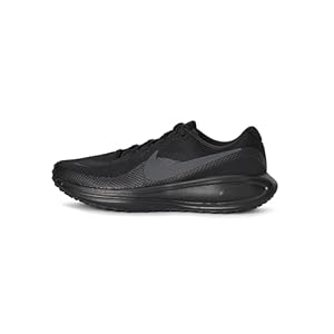 Nike Women’s Revolution 8 Sne...