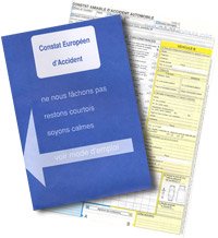 Kit auto sécurité jeune conducteur : 1 constat d'accident + 2 éthylotests NF + 1 gilet jaune EN471 + 1 triangle de signalisation + 1 disque magnétique "A" + 1 disque de stationnement