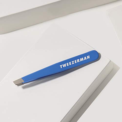 Pinça com ponta diagonal Tweezerman Mini Slant, Bahama Blue