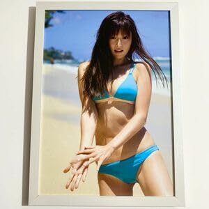 Amazon | □深田恭子□水着グラビアA4額装品写真集深キョンビキニ