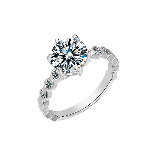 Bague moissanite idéale pour illuminer vos tenues chic quotidiennes