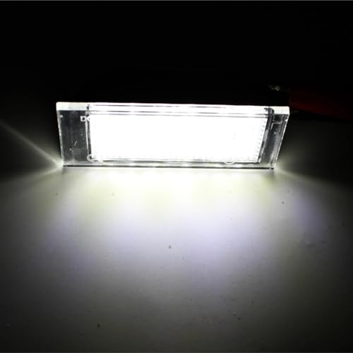 Luz de matrícula coche soluciona fallos ITV en Clio Grand Tour y Wind 6