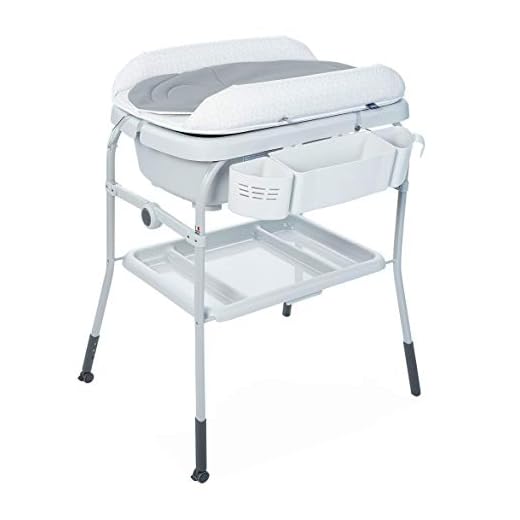 Chicco Cuddle & Bubble Bañera Bebé Ergonómica con Patas y Cambiador con Acolchado y Suave Reductor, Altura Regulable, Cierre Compacto, Organizador, 2 Ruedas, Máx. 11 Kg - Color Gris (Dots)