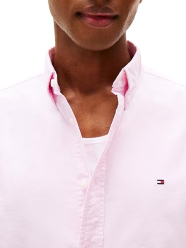 Image of Tommy Hilfiger Men's Long Sleeve Oxford Shirts in Regular Fit, Men's Button Down Shirts, Also Available in Big and Tall