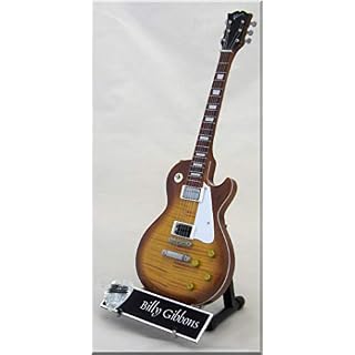 BILLY GIBBONS Guitare Miniature avec médiator ZZ TOP - Les Beatles, Paul McCartney, John Lennon, RIngo Starr, George Harrison BILLY GIBBONS Guitare Miniature avec médiator ZZ TOP – Image 2