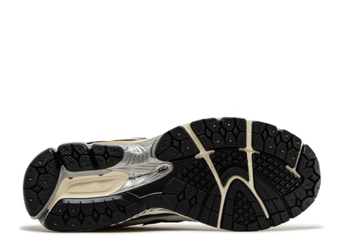 Image of Limited Edition New Balance Men's Black /Sea Salt /Magnet Mesh Low-Top Retro Running Sneaker