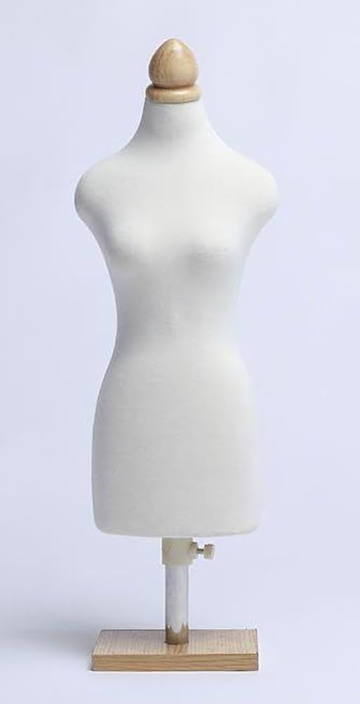 ね*こ様 人体模型 約170cm プラスチック製 Amazon.co.jp: 全身マネキン プラスチック マネキン胸縫製