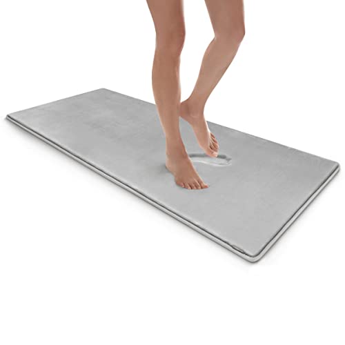 Microdry SoftLux Solid Runner Badematte mit rutschfestem GripTex-Boden, 61 x 147,3 cm, Hellgrau Cover